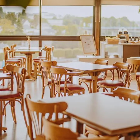 Отель La Tour Des Майенн