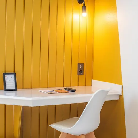 La Tour Des 2* Майенн