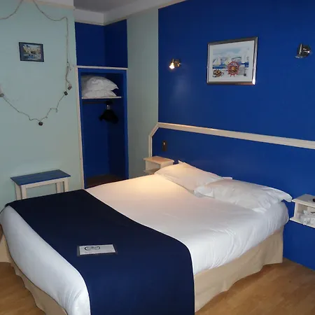 英塔酒店 马耶讷