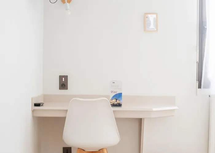 La Tour Des Hotel 2*