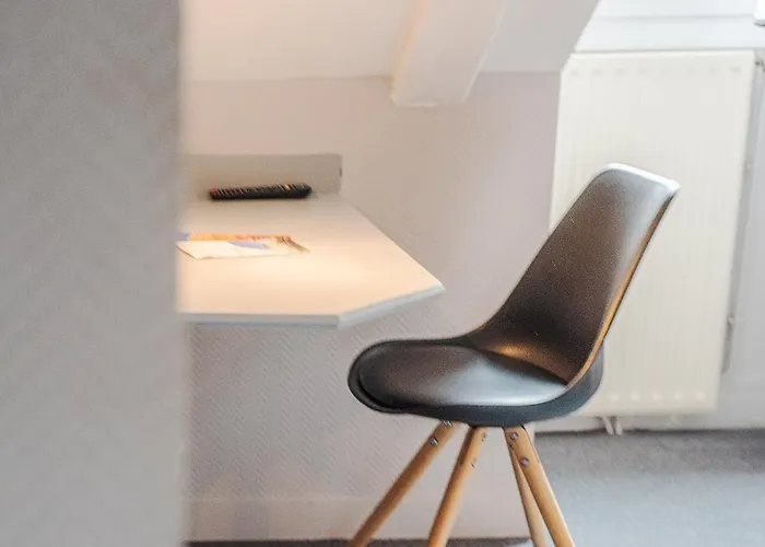 La Tour Des Hotel Mayenne